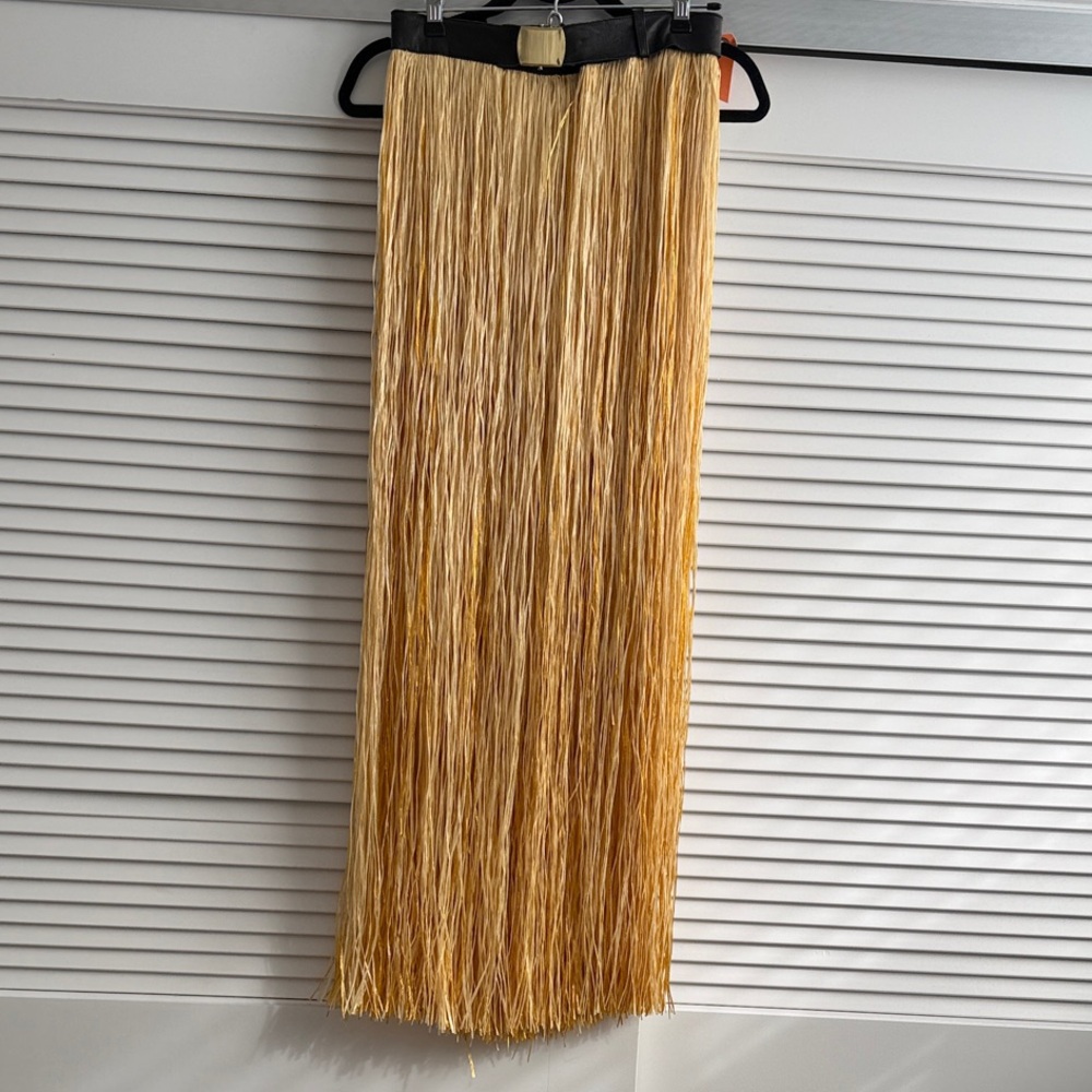 Rachel Comey Raffia Gold Fringe Skirt with black leather trim belt (Size 2)